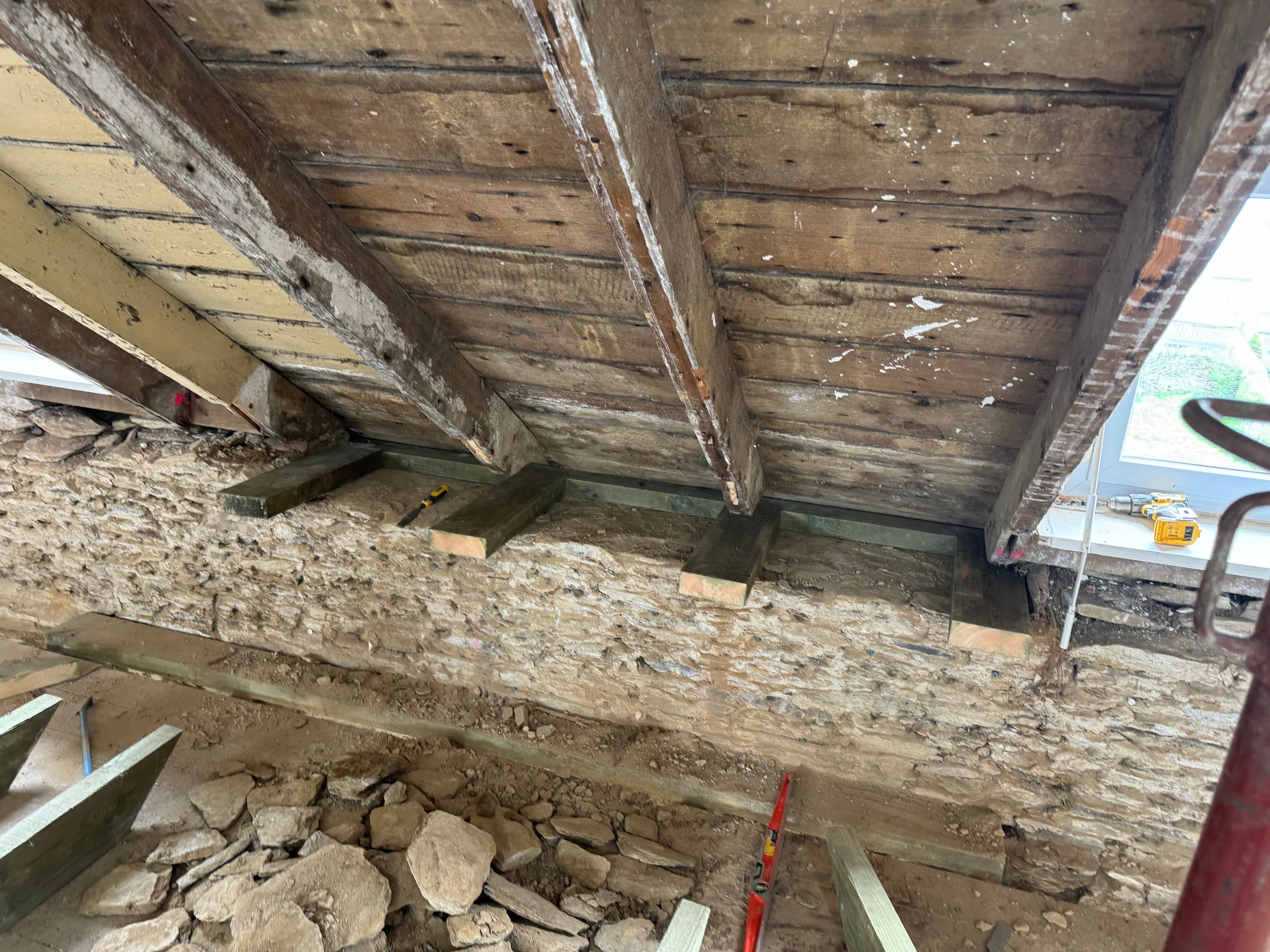 Reprise sur-mesure des bois de charpente